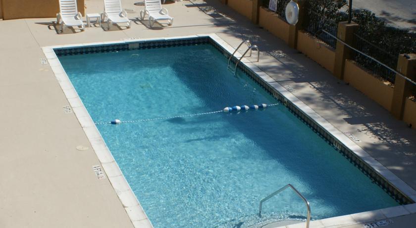 Ferry Pass Days Inn Pensacola North מראה חיצוני תמונה